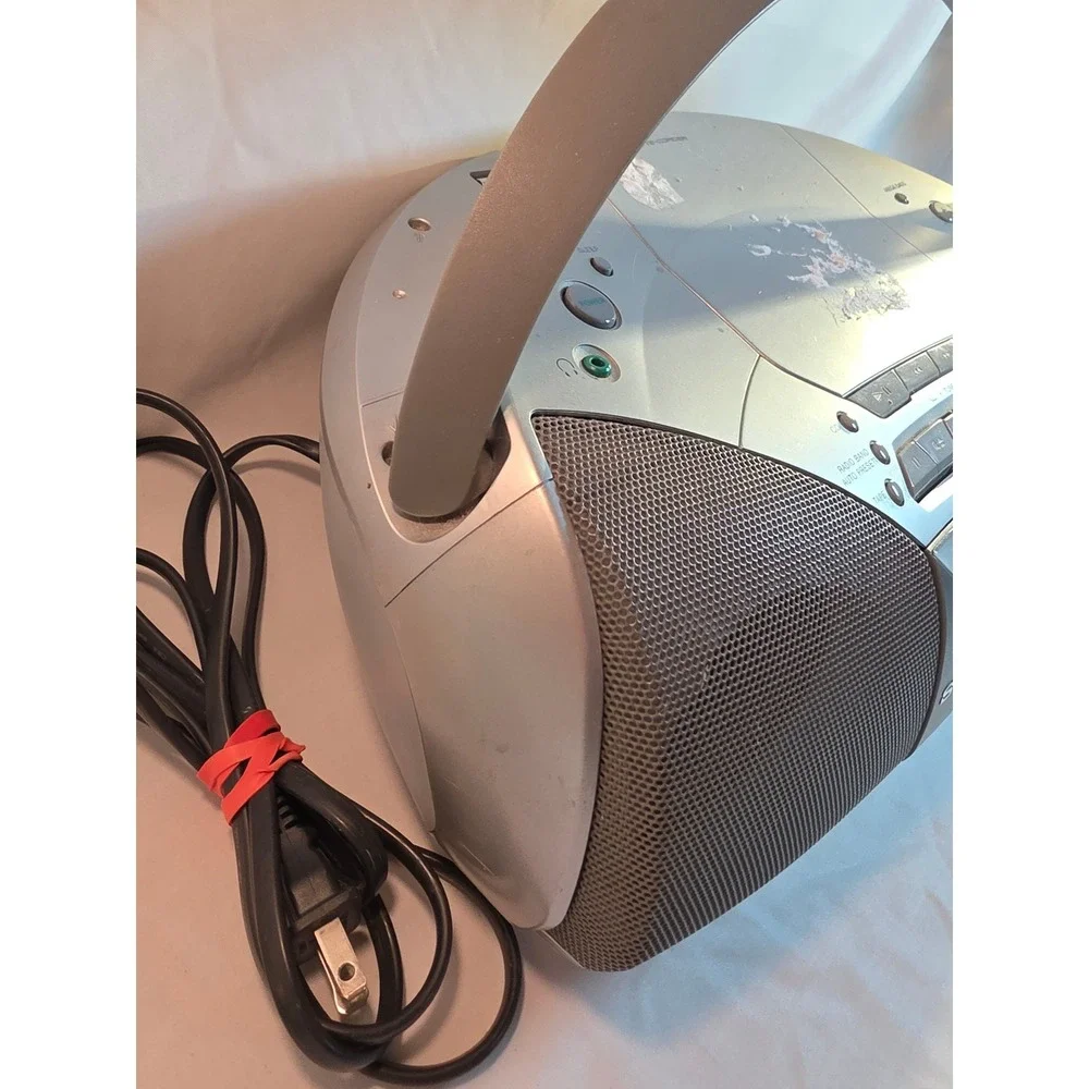 Sony CFD-S200 CD Radio Cassette-Corder Boombox Silver Mega Bass AM FM Tuner